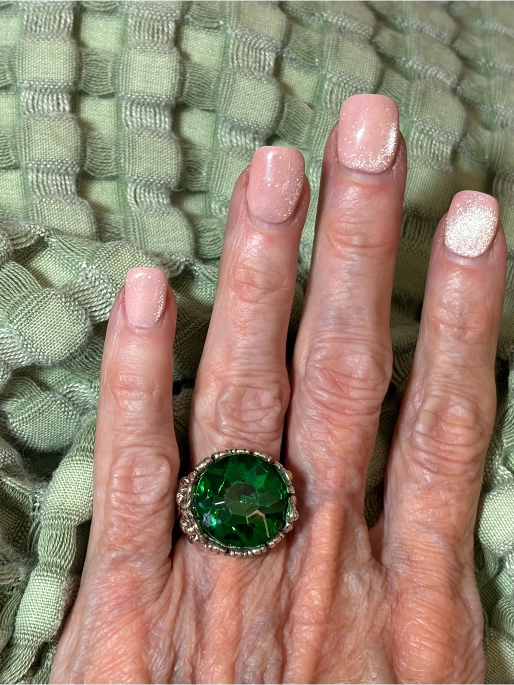 Vintage-Inspired Green Crystal Cocktail Ring - Unbranded - Size 6